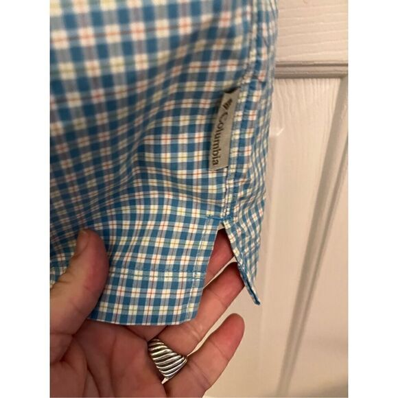 Columbia Titanium Blue Short Sleeve . Size Large - Picture 6 of 8